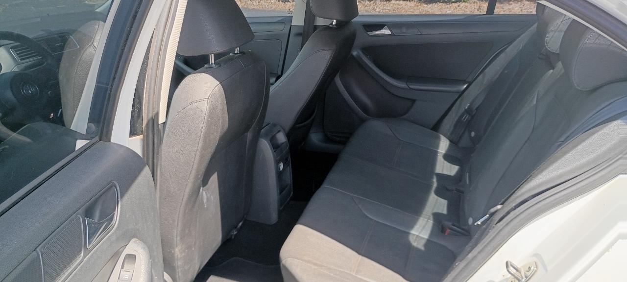 Volkswagen Jetta SE 2012