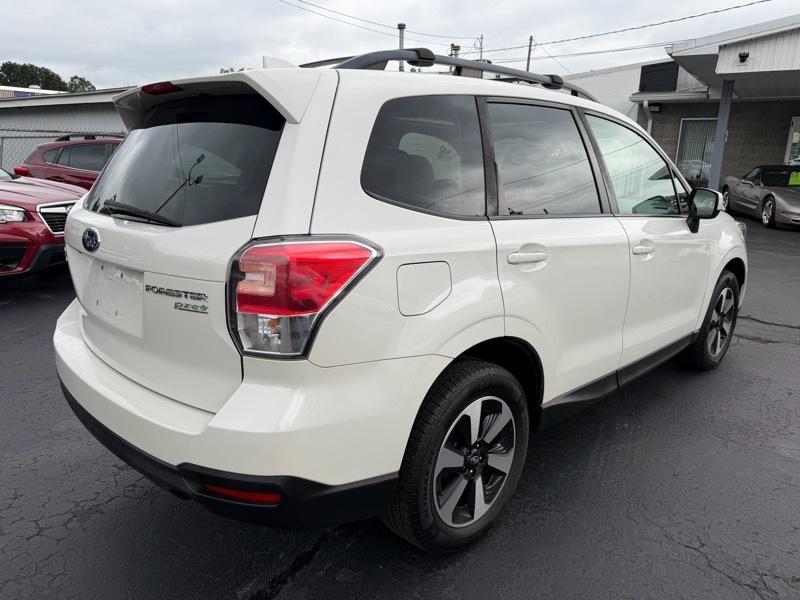 Subaru Forester 2.5i Premium PZEV CVT 2017