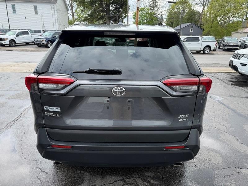 Toyota RAV4 XLE AWD 2019