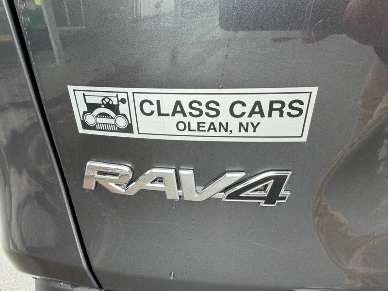 Toyota RAV4 XLE AWD 2019