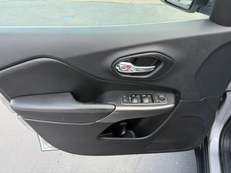 Jeep Cherokee Latitude Plus 4WD 2019