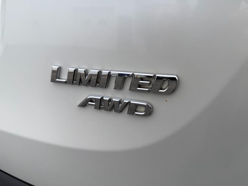 Toyota RAV4 Limited AWD 2015