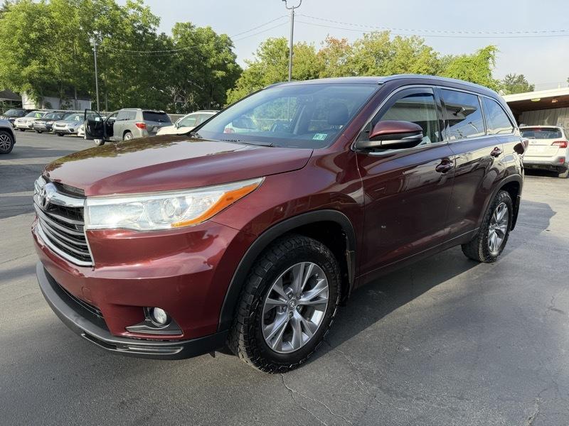 Toyota Highlander XLE AWD V6 2015