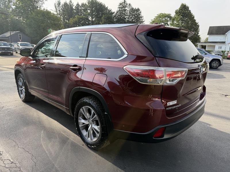 Toyota Highlander XLE AWD V6 2015