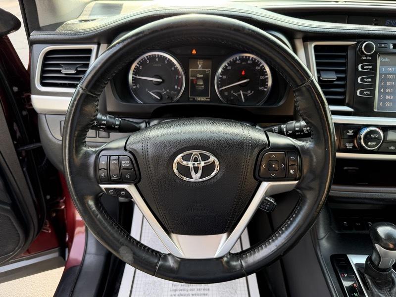 Toyota Highlander XLE AWD V6 2015