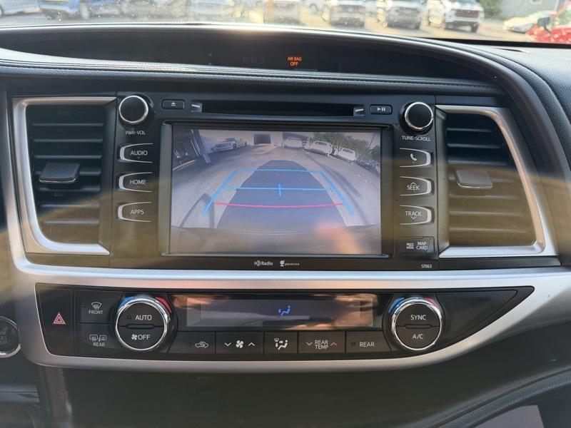 Toyota Highlander XLE AWD V6 2015