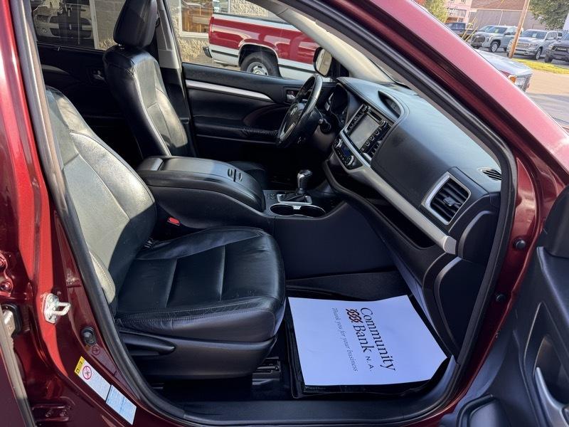 Toyota Highlander XLE AWD V6 2015