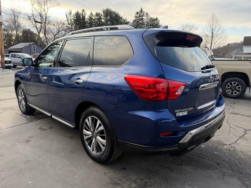 Nissan Pathfinder SL 4WD 2019