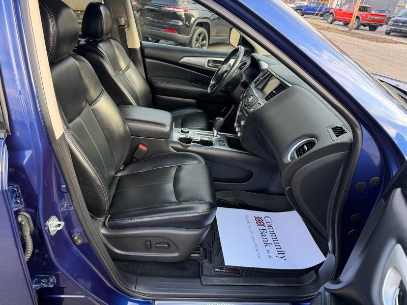 Nissan Pathfinder SL 4WD 2019