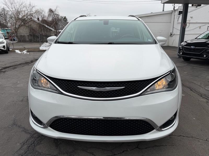 Chrysler Pacifica Touring-L 2017