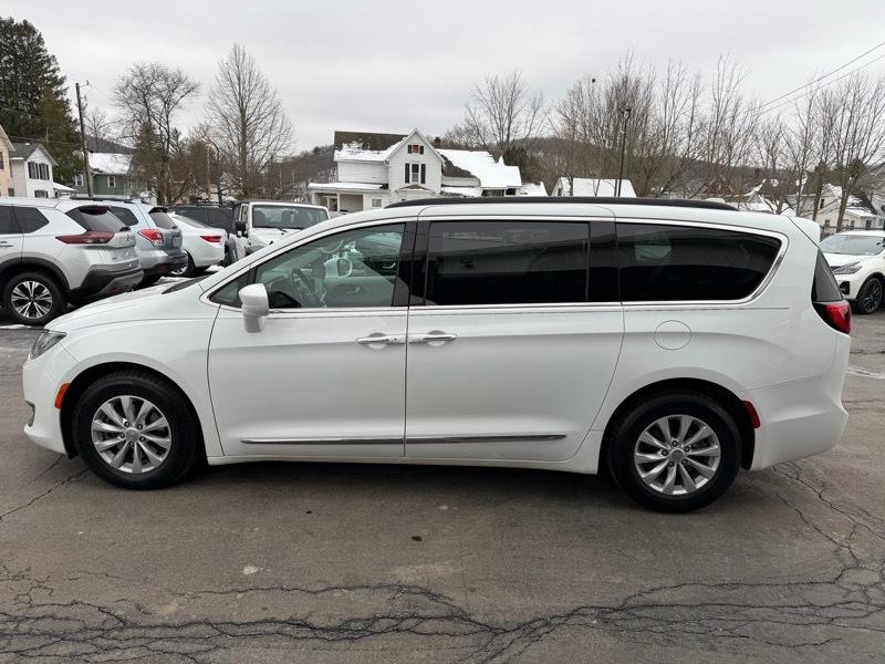 Chrysler Pacifica Touring-L 2017