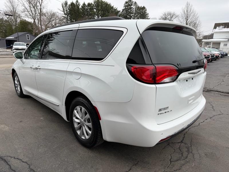 Chrysler Pacifica Touring-L 2017