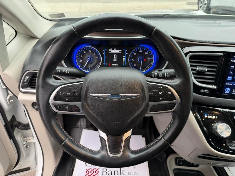 Chrysler Pacifica Touring-L 2017