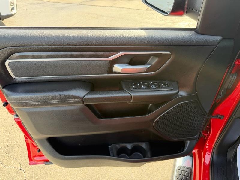 RAM 1500 Big Horn Quad Cab 4WD 2021