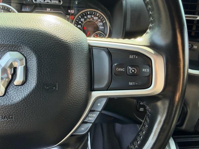 RAM 1500 Big Horn Quad Cab 4WD 2021