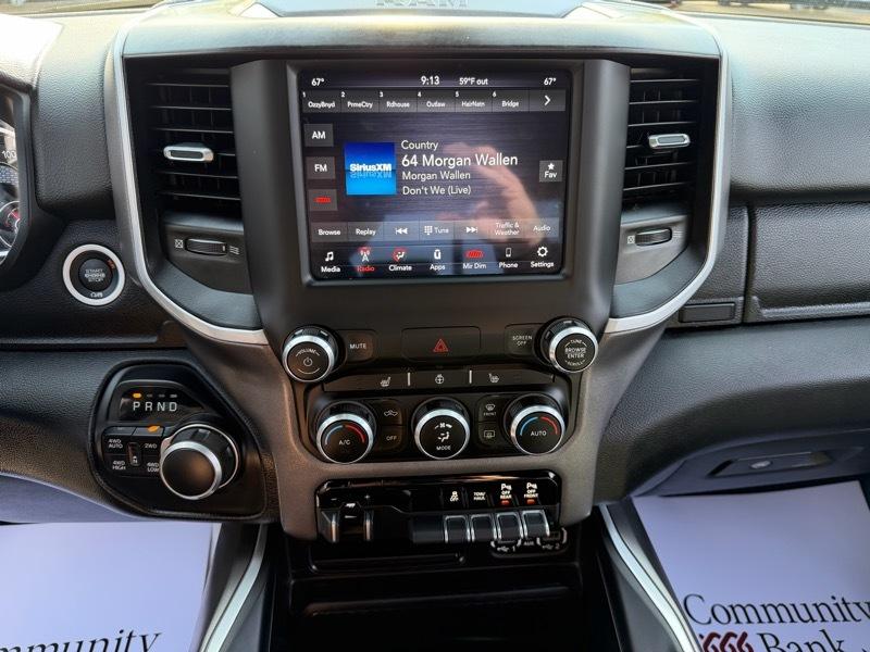 RAM 1500 Big Horn Quad Cab 4WD 2021