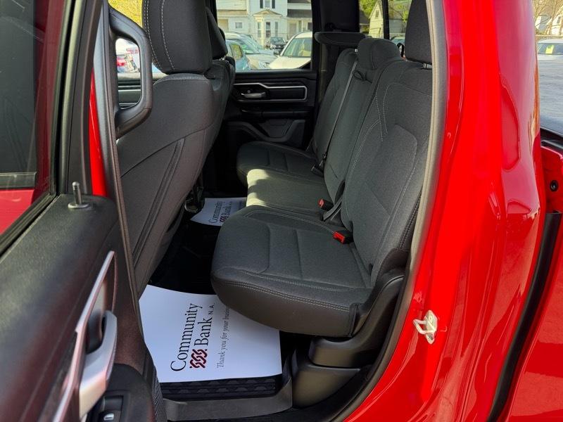 RAM 1500 Big Horn Quad Cab 4WD 2021