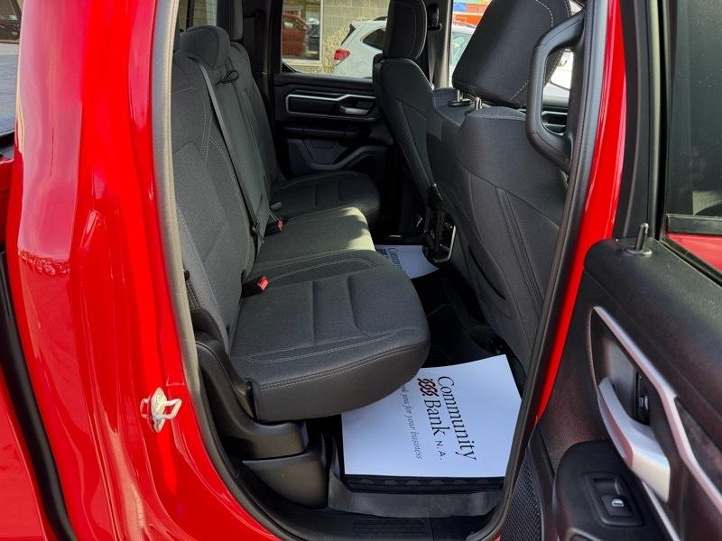 RAM 1500 Big Horn Quad Cab 4WD 2021