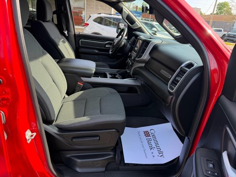 RAM 1500 Big Horn Quad Cab 4WD 2021