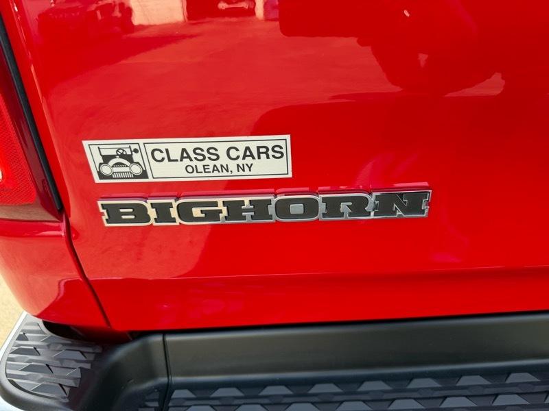 RAM 1500 Big Horn Quad Cab 4WD 2021