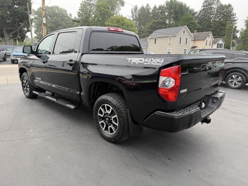 Toyota Tundra SR5 5.7L V8 CrewMax 4WD 2019