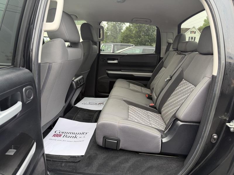 Toyota Tundra SR5 5.7L V8 CrewMax 4WD 2019