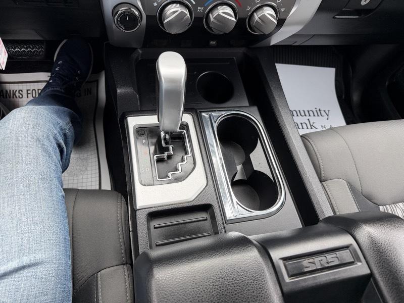 Toyota Tundra SR5 5.7L V8 CrewMax 4WD 2019