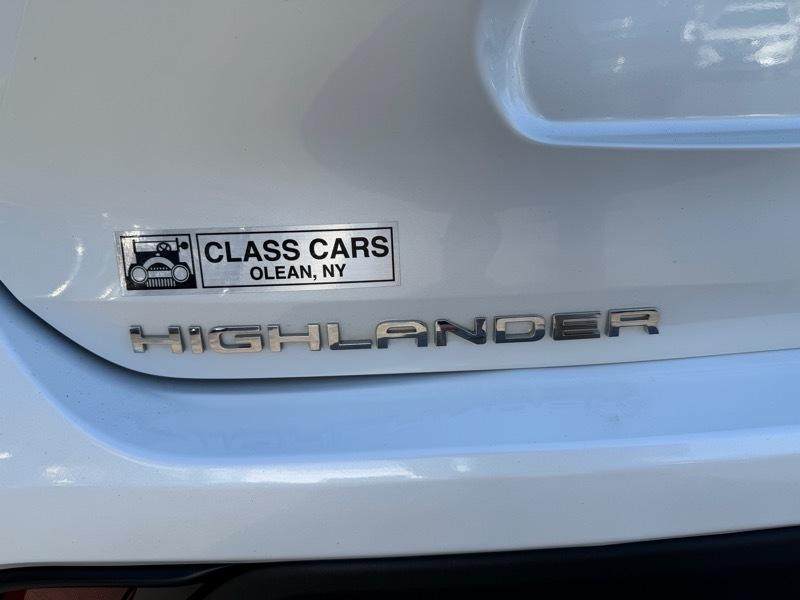 Toyota Highlander XLE AWD V6 2021