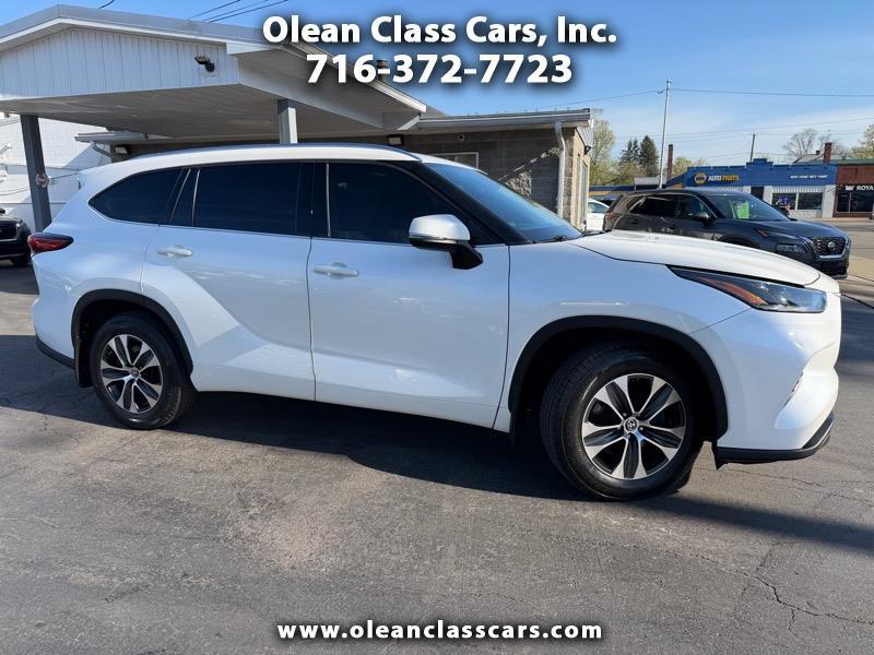 Toyota Highlander XLE AWD V6 2021