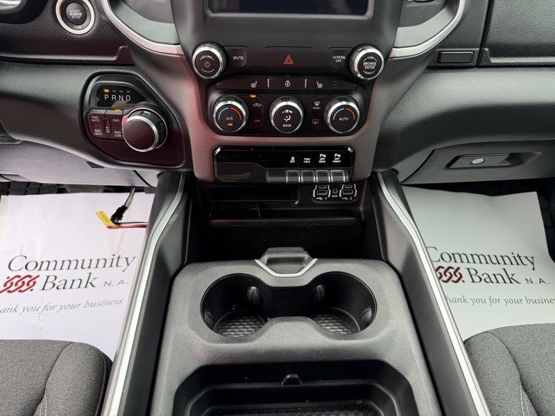 RAM 1500 Big Horn Crew Cab SWB 4WD 2020