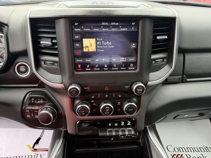 RAM 1500 Big Horn Crew Cab SWB 4WD 2020