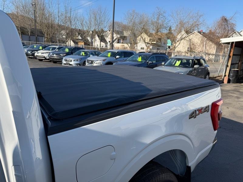 Ford F-150 Lariat SuperCrew 5.5-ft. Bed 4WD 2023
