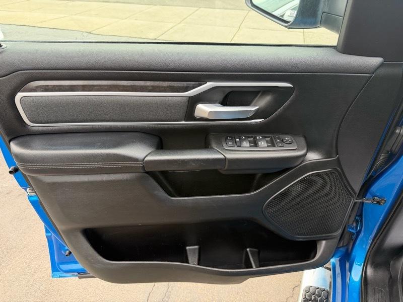 RAM 1500 Big Horn Quad Cab 4WD 2022