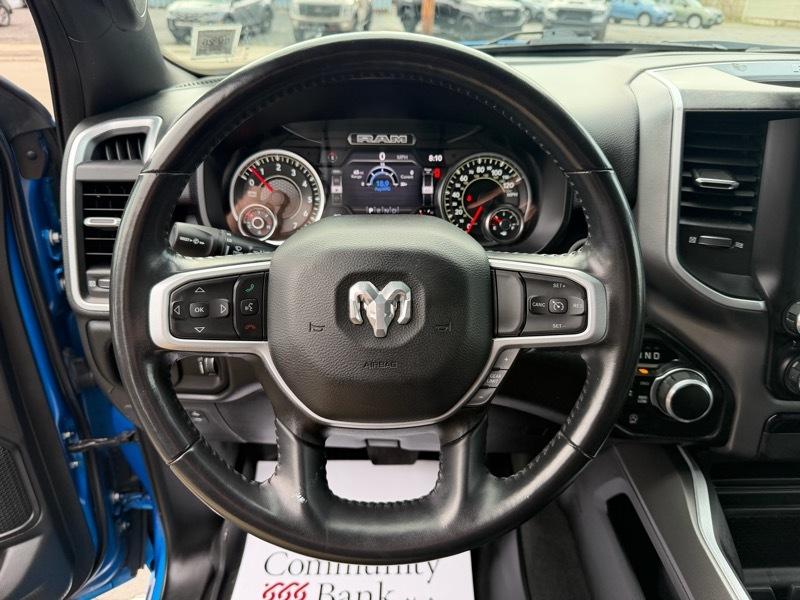 RAM 1500 Big Horn Quad Cab 4WD 2022