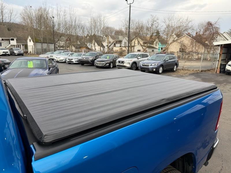 RAM 1500 Big Horn Quad Cab 4WD 2022