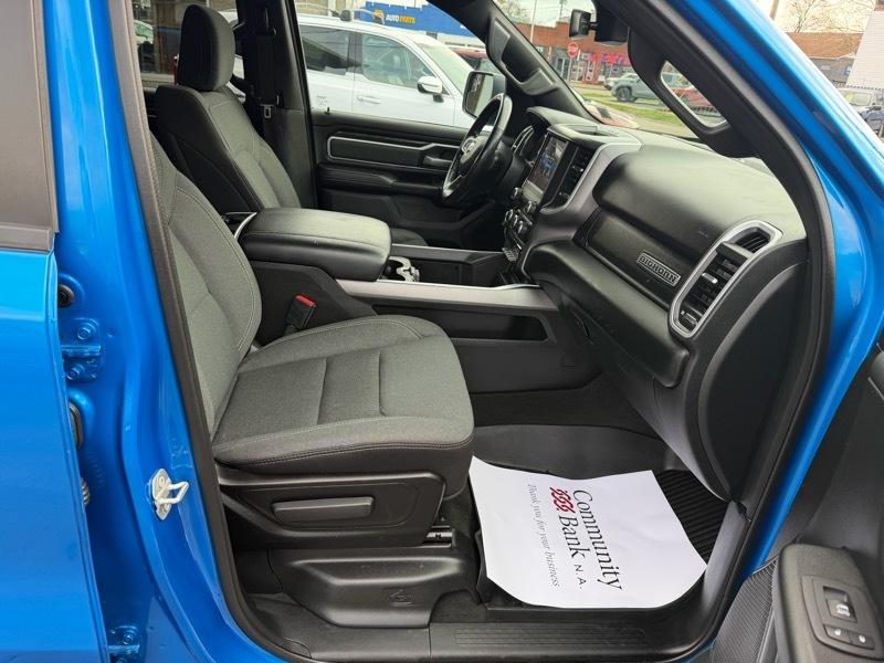 RAM 1500 Big Horn Quad Cab 4WD 2022