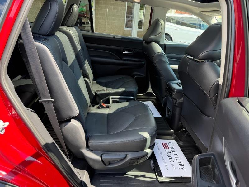 Toyota Grand Highlander Platinum AWD 2024