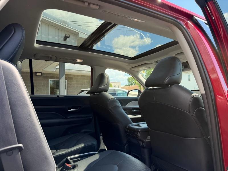 Toyota Grand Highlander Platinum AWD 2024