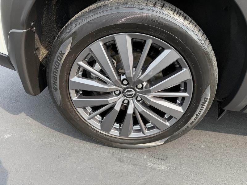 Nissan Pathfinder SL 4WD 2024