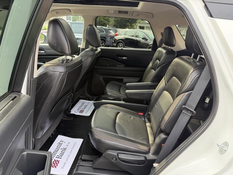 Nissan Pathfinder SL 4WD 2024