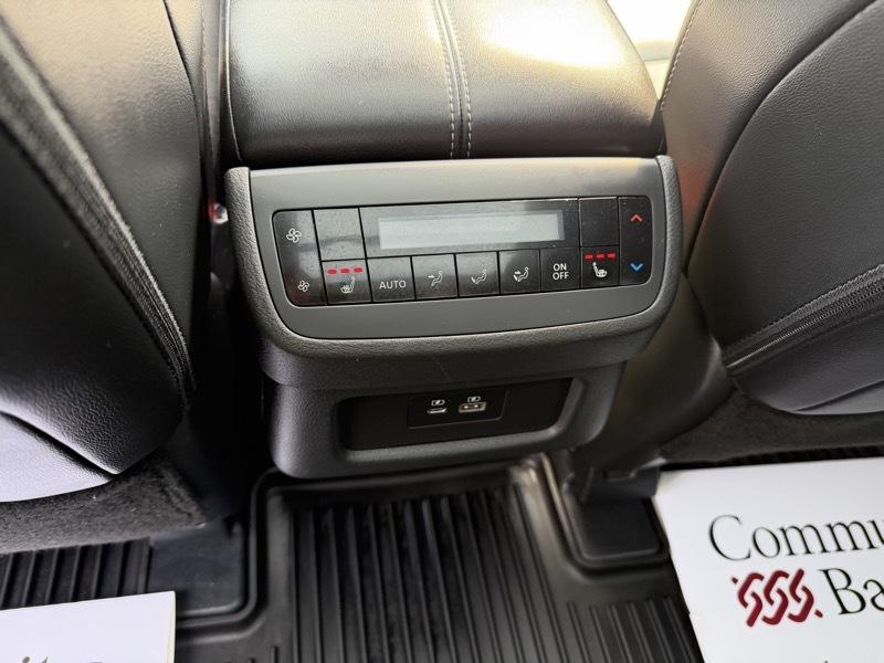 Nissan Pathfinder SL 4WD 2024