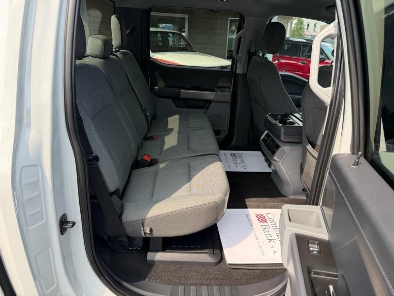 Ford F-150 XLT SuperCrew 4WD 2024