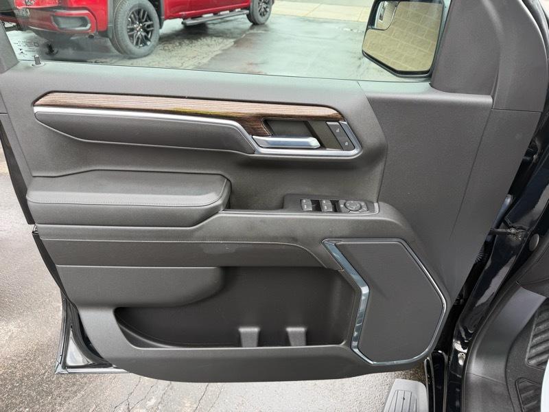 GMC Sierra 1500 Elevation L Crew Cab 4WD 2022