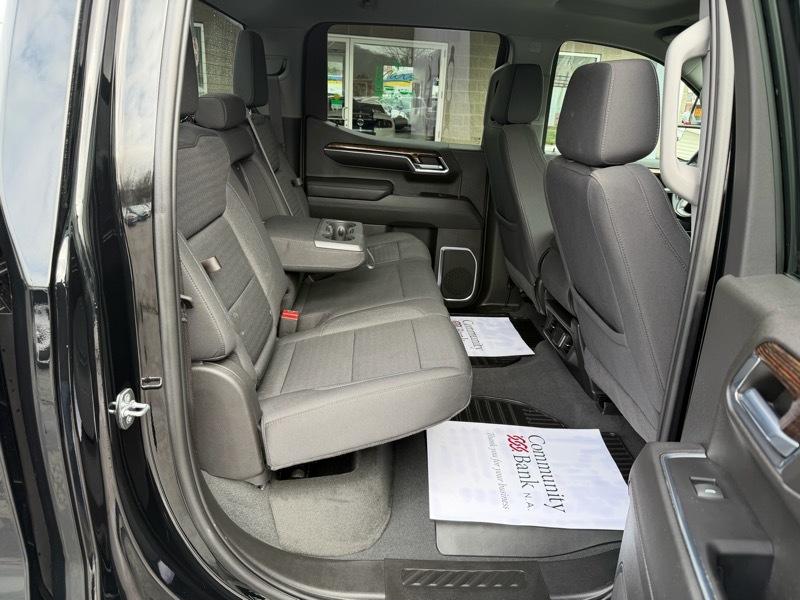 GMC Sierra 1500 Elevation L Crew Cab 4WD 2022