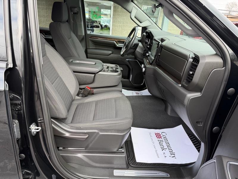 GMC Sierra 1500 Elevation L Crew Cab 4WD 2022