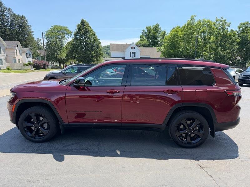 Jeep Grand Cherokee L Limited 4WD 2025