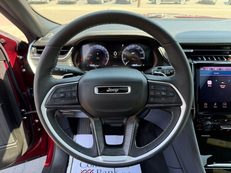 Jeep Grand Cherokee L Limited 4WD 2025