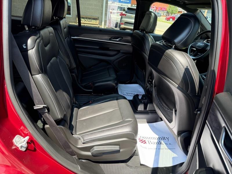Jeep Grand Cherokee L Limited 4WD 2025