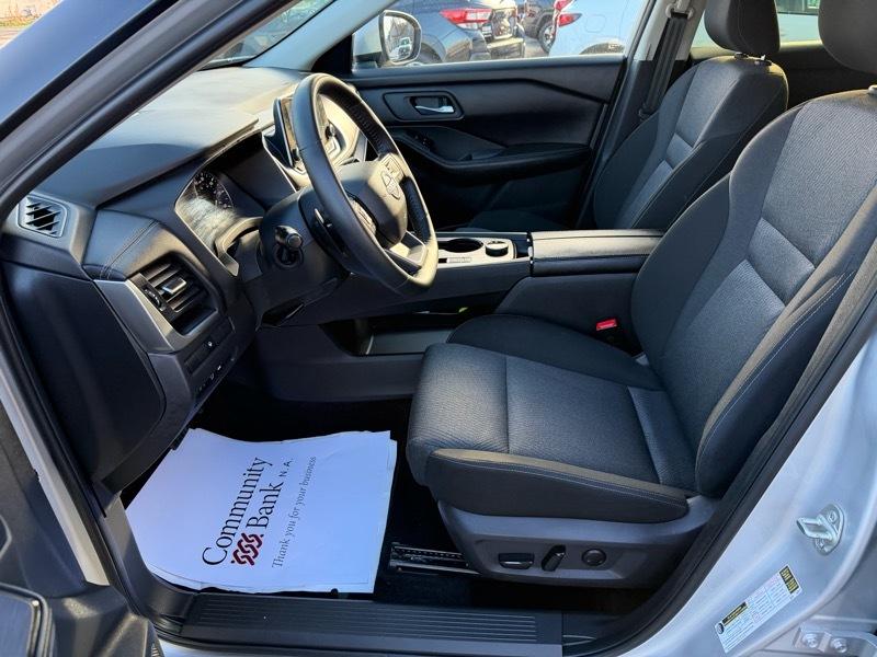 Nissan Rogue SV AWD 2025