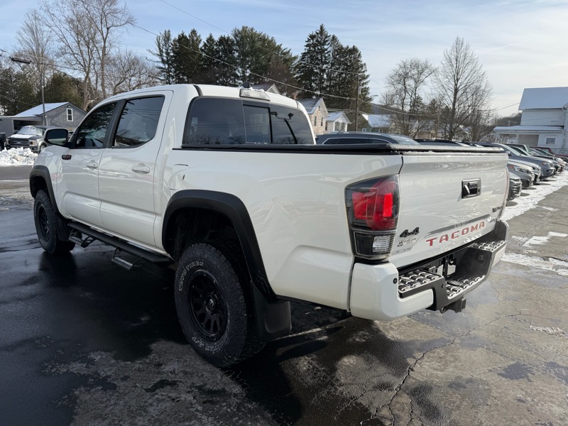 Toyota Tacoma  2018